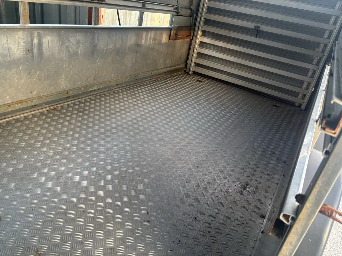 12x6 Ivor Williams livestock trailer with decks - Image 4
