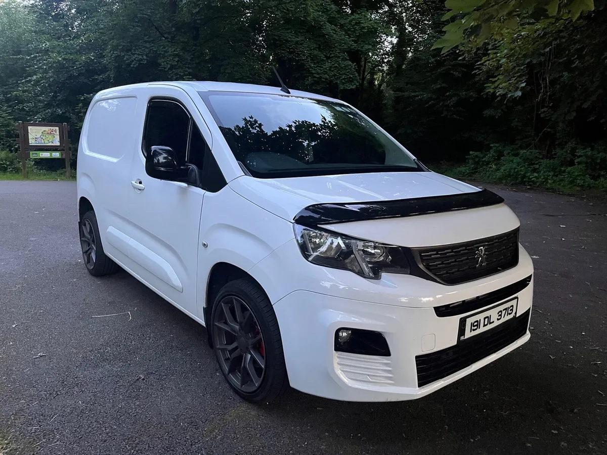 2019 Peugeot partner - Image 2