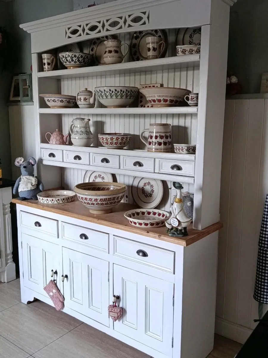 Solid kitchen dresser delivery arranged - Image 1