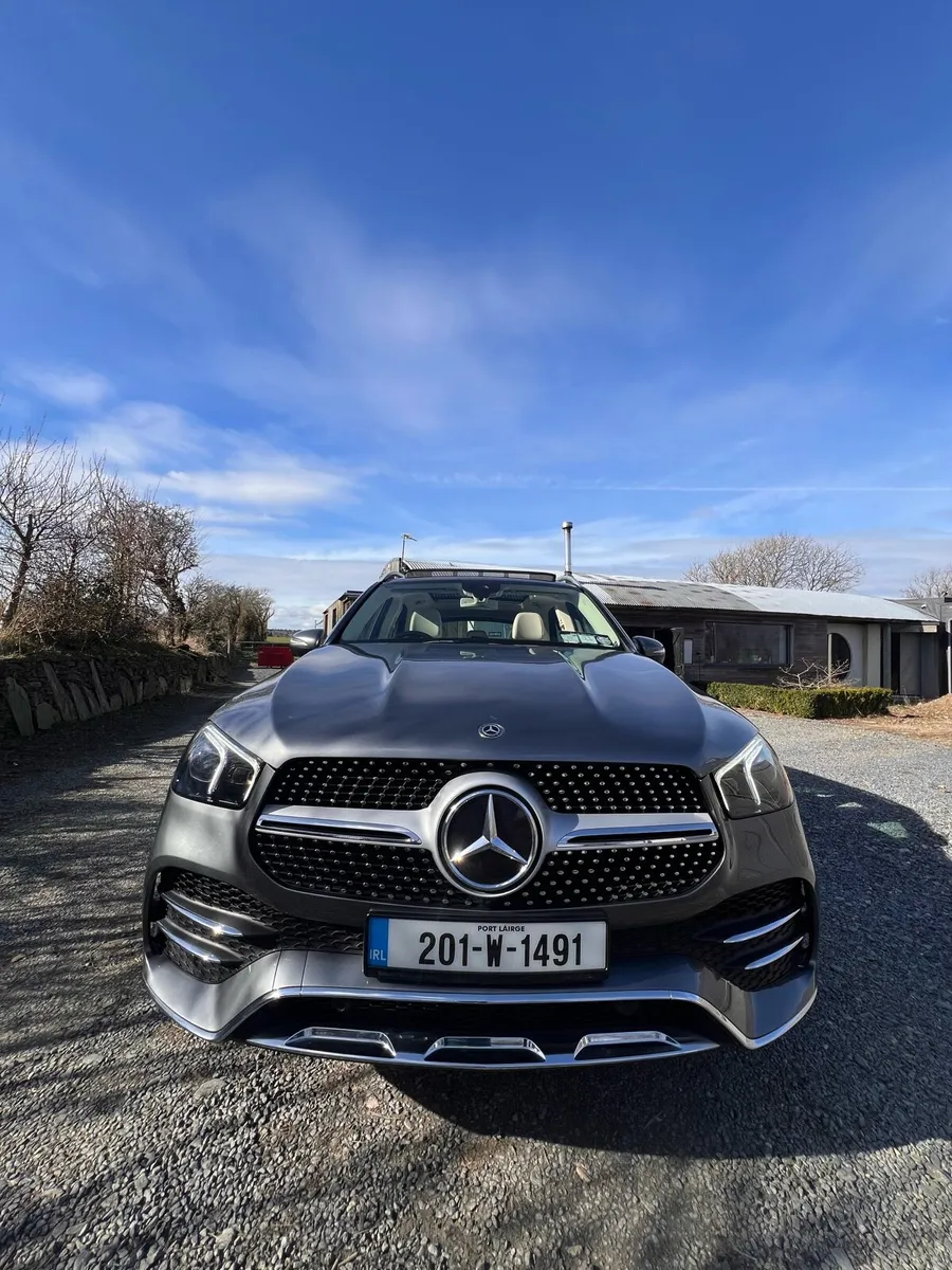 Mercedes GLE 300D AMG Premium Line - Image 3