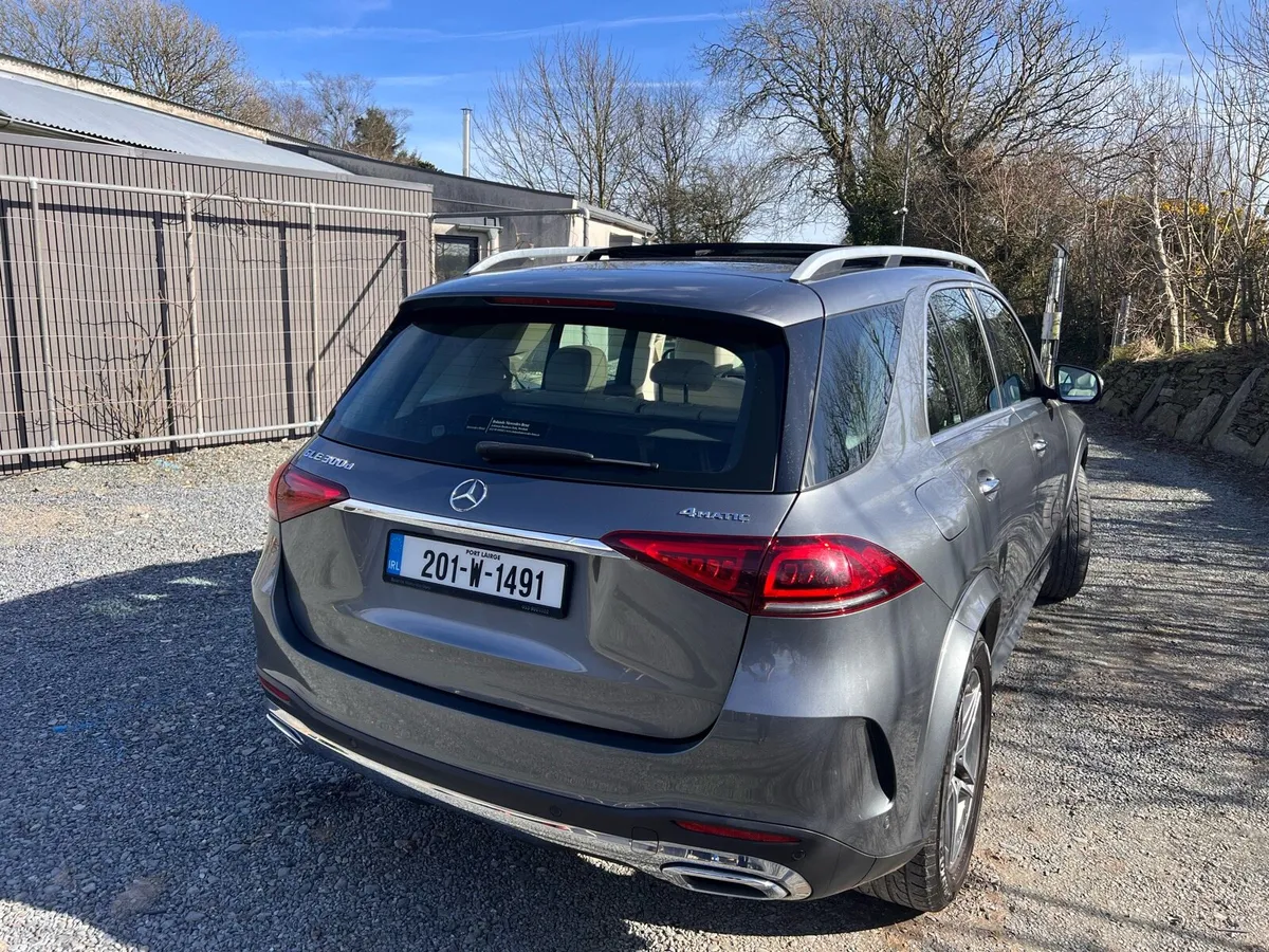 Mercedes GLE 300D AMG Premium Line - Image 4