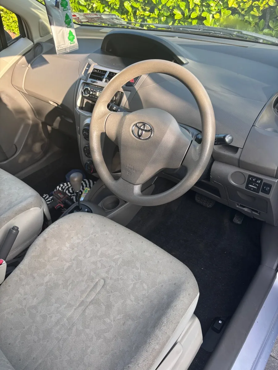 Toyota Vitz 2008 - Image 3