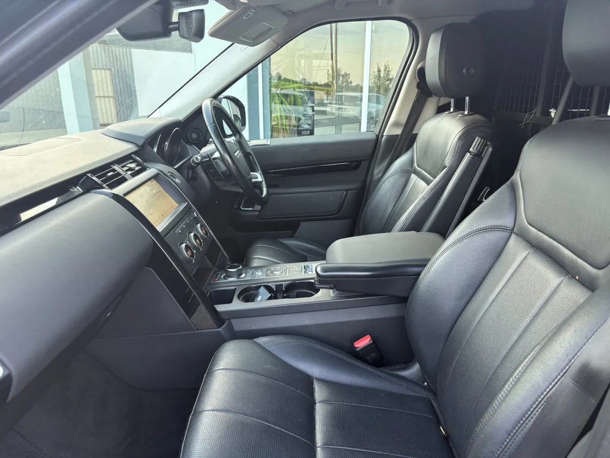 2020 Landrover Discovery 3.0D 2 Seat - Image 3