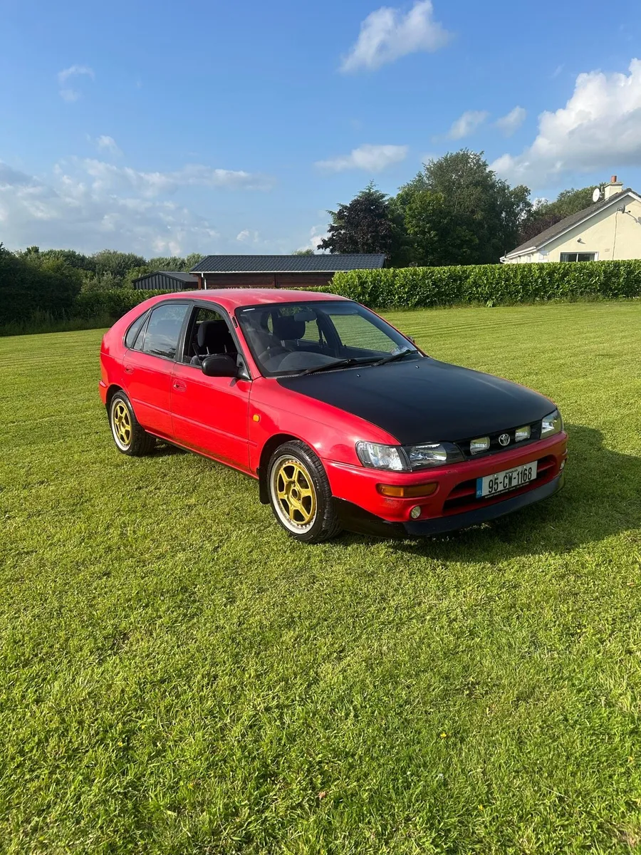 1995 Corolla xli 5 door - Image 1