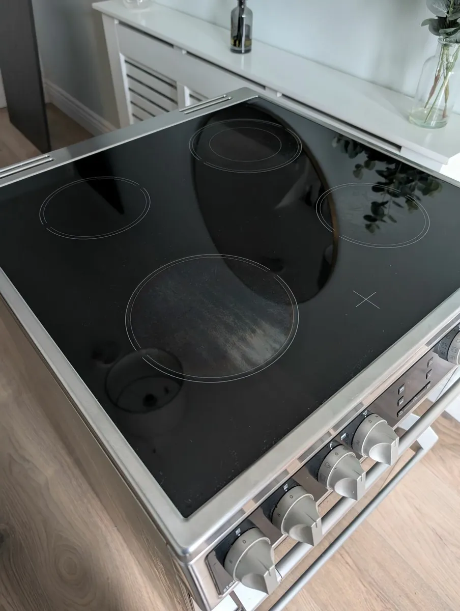 Hotpoint double fan oven - Image 4