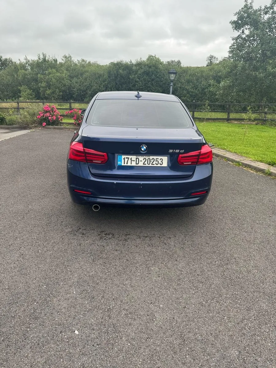 2017 BMW 316d - Image 2