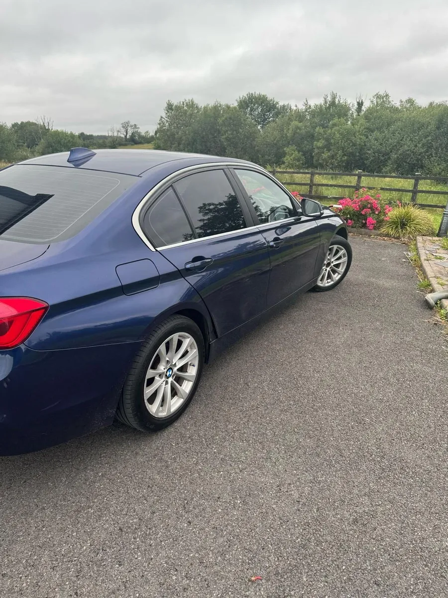 2017 BMW 316d - Image 3