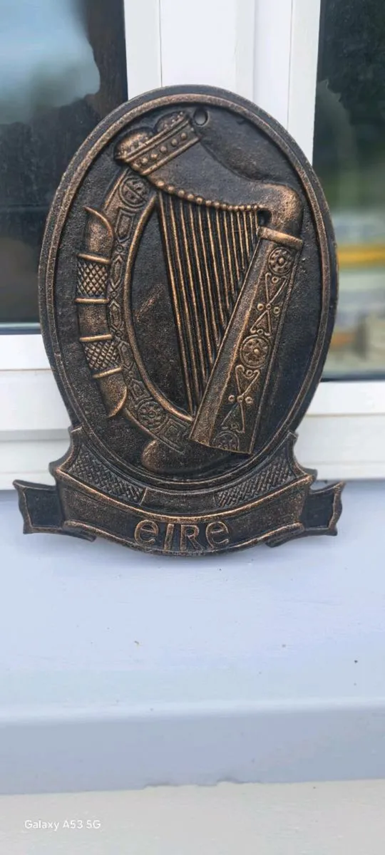 Eire harp cast iron sign
