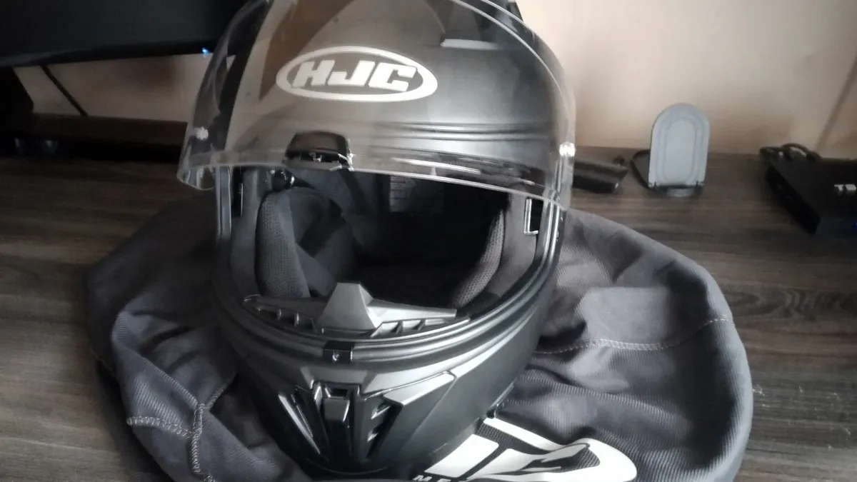 HJC I70 - Image 1