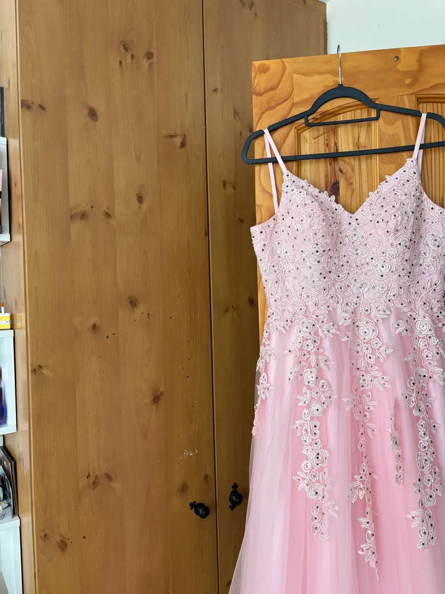 Debs dress - Image 4
