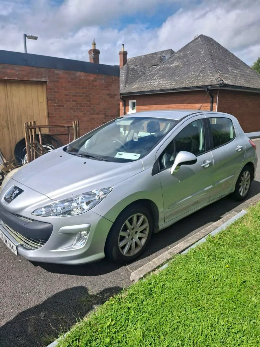 Peugeot 308 - Image 1