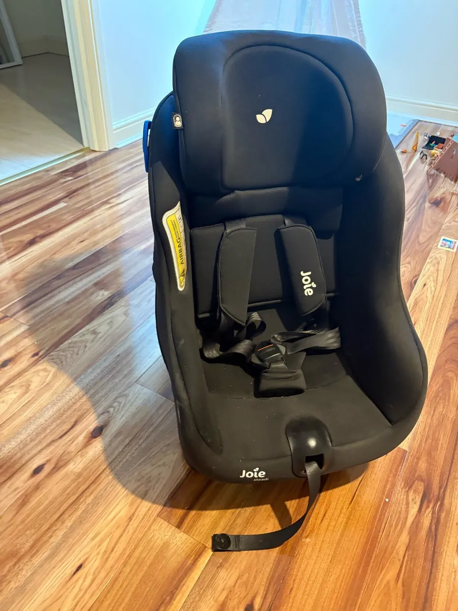 Child seat - Image 1