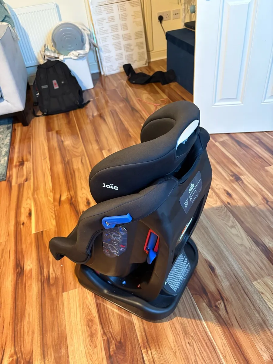 Child seat - Image 2