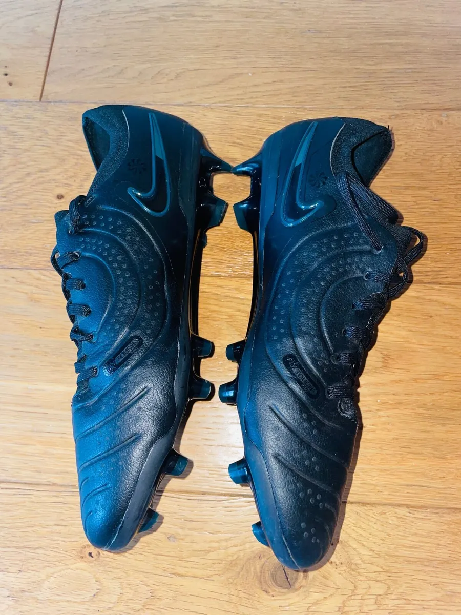 Football boots - Image 4