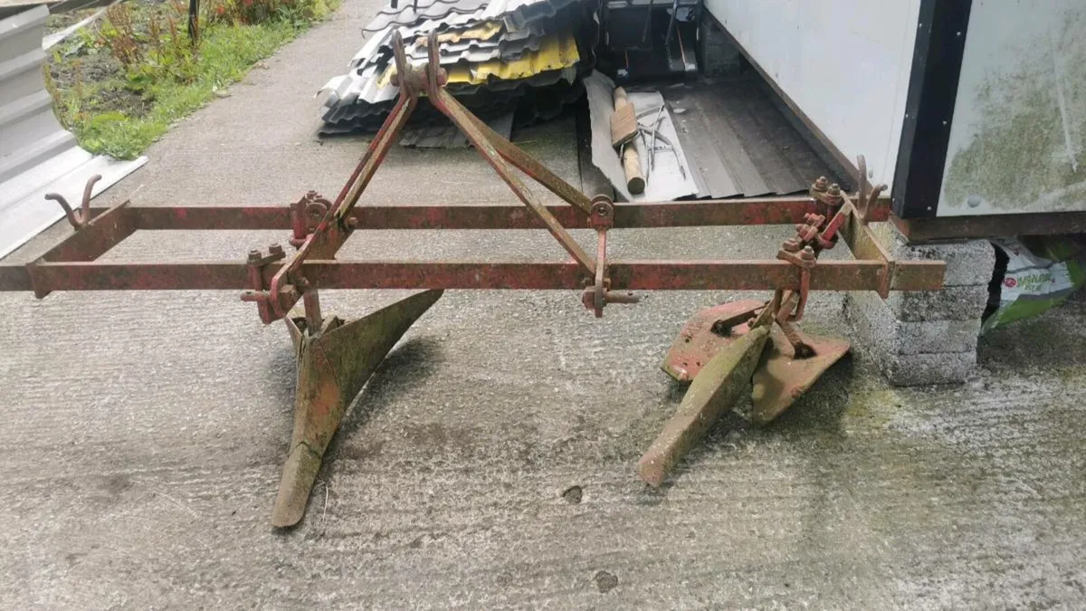 Vintage tractor plough - Image 2