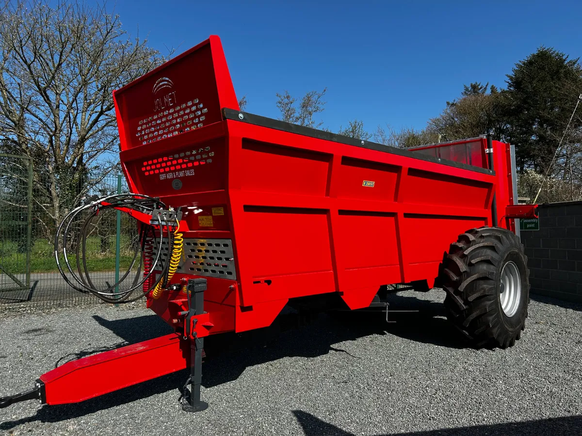 New Rear discharge spreaders - Image 1