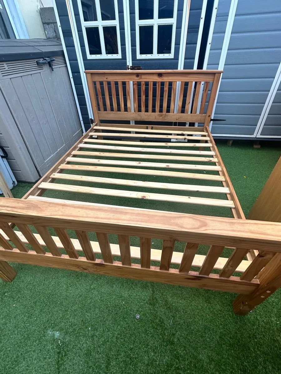 Double size bed frame