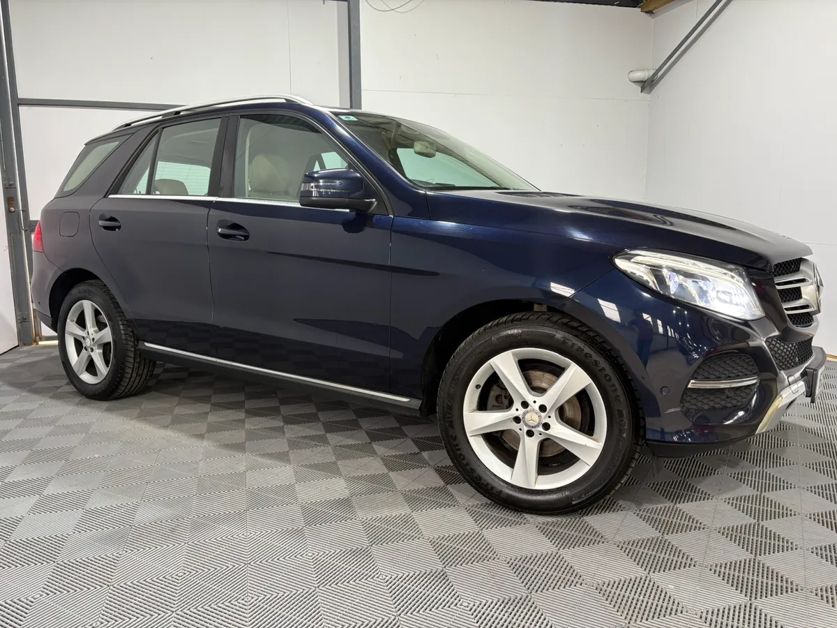 16 Mercedes-Benz GLE 250D 4Matic 4X4 - Image 3