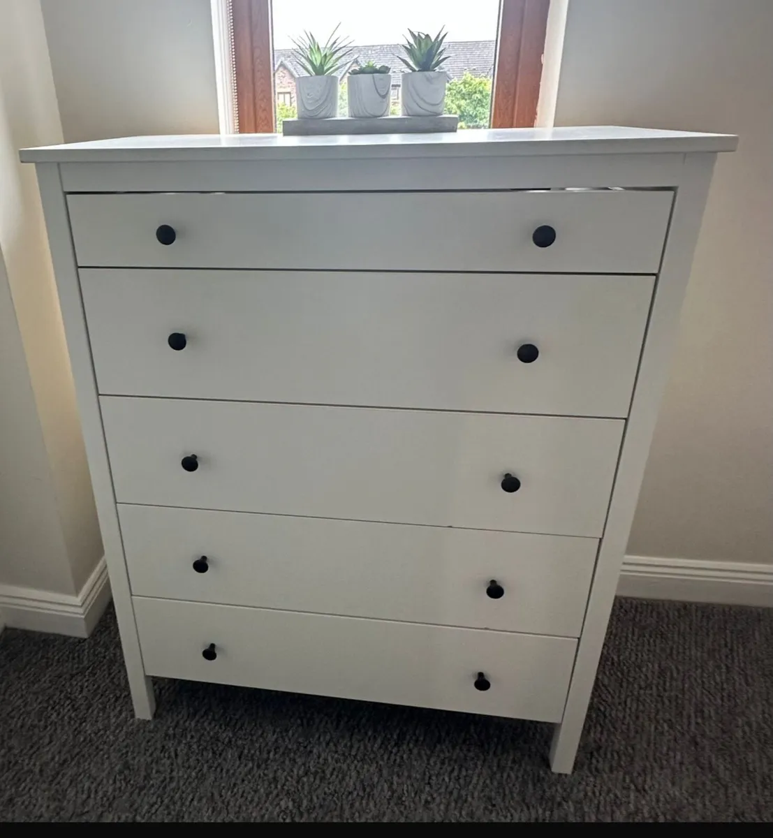 Chest of drawers - Image 1