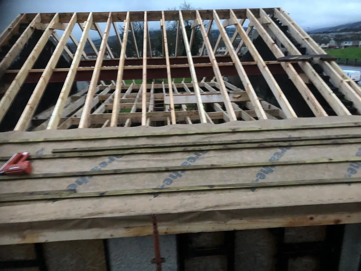 Roofer - Image 3