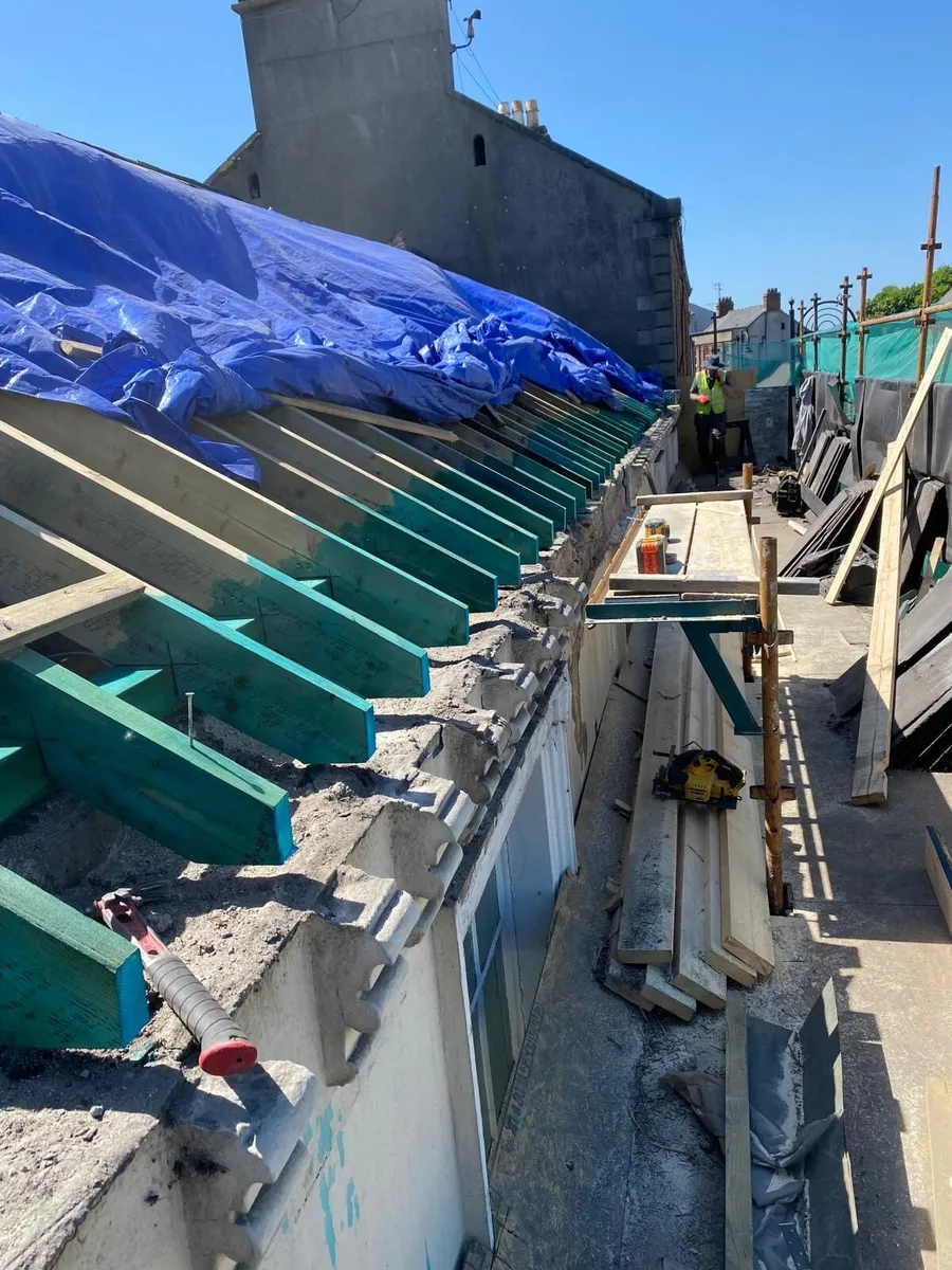 Roofer - Image 4