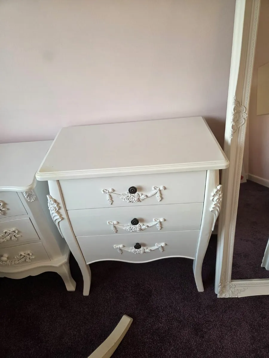 Drawers, Bedside Table and Two Mirrors - Image 2
