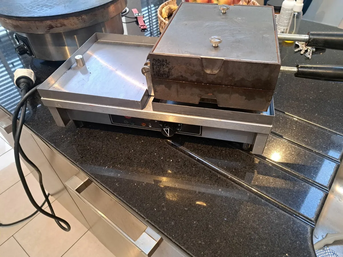 Crepe and waffle maker - Image 2