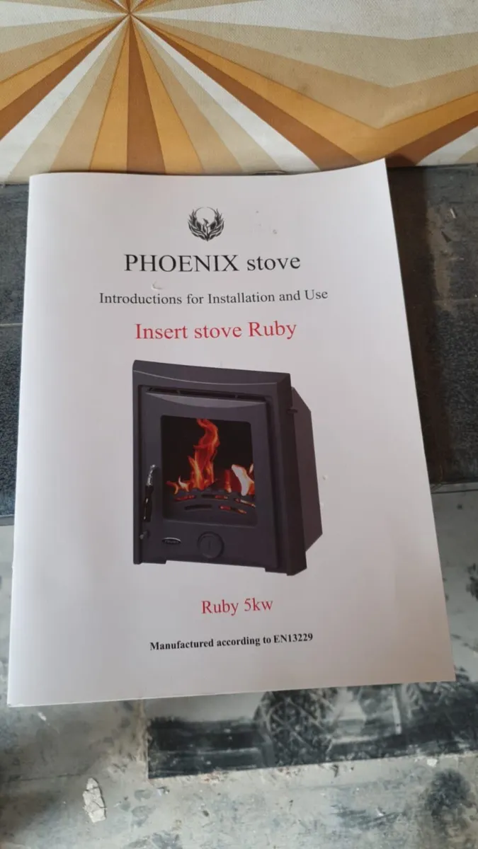 Phoenix Ruby 5kw Insert Cast Iron Multifuel Stove - Image 2