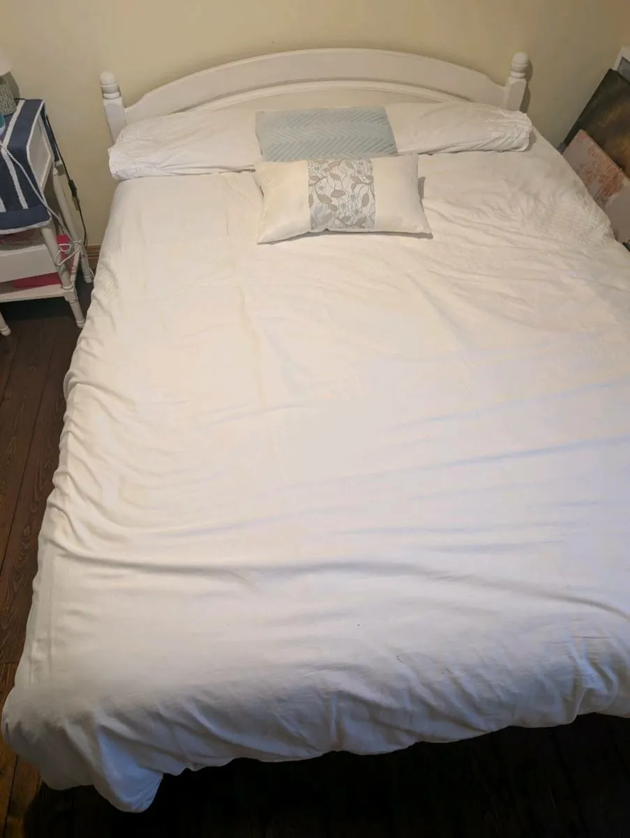 Double Divan bed - Image 2