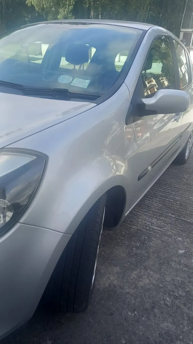 Renault Clio 2006 - Image 1
