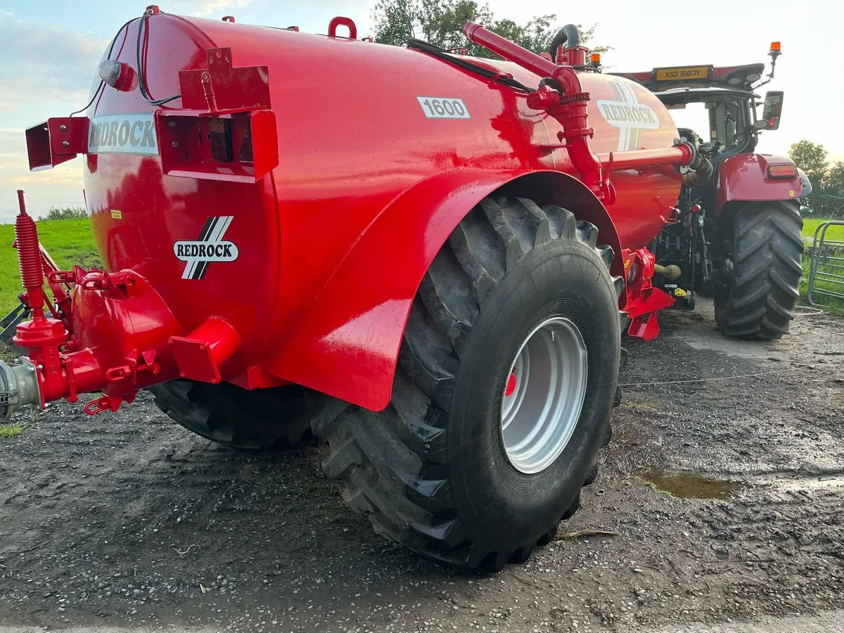 Red rock 1600 tanker - Image 2