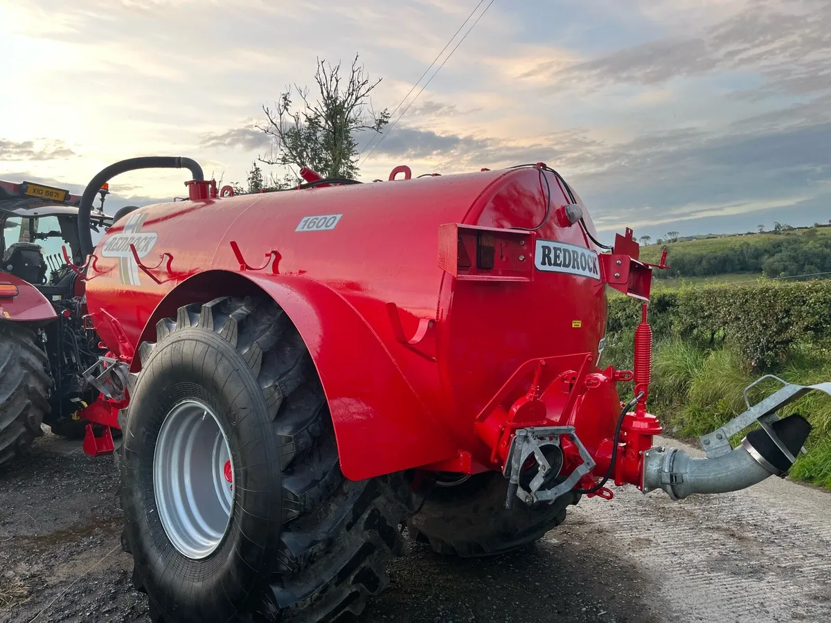 Red rock 1600 tanker - Image 3