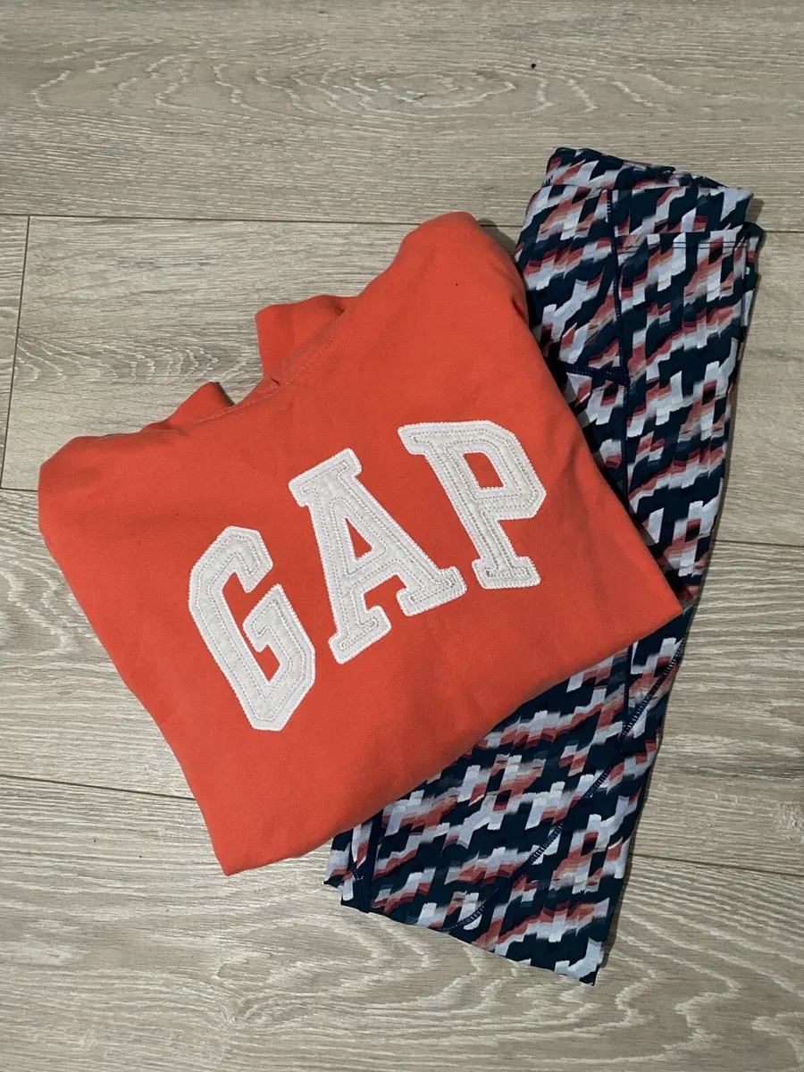 Bundle of ladies clothes size xs - Image 2