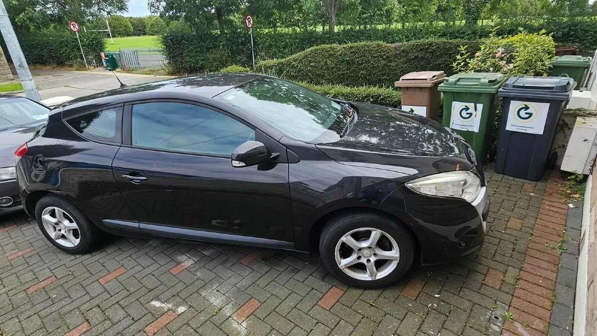 Renault Megane 2010 - Image 1
