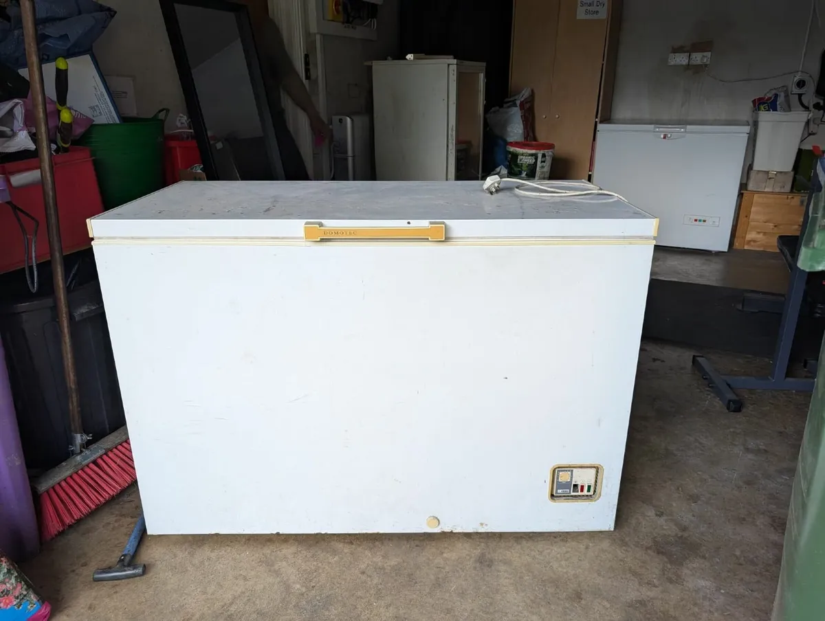 Domotec Chest Freezer - 381 Litre capacity - Image 1