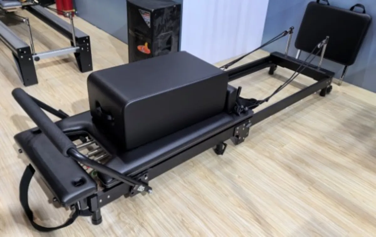 Pilates reformer - Image 1