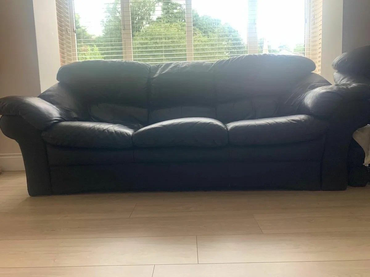 Sofa - Image 4