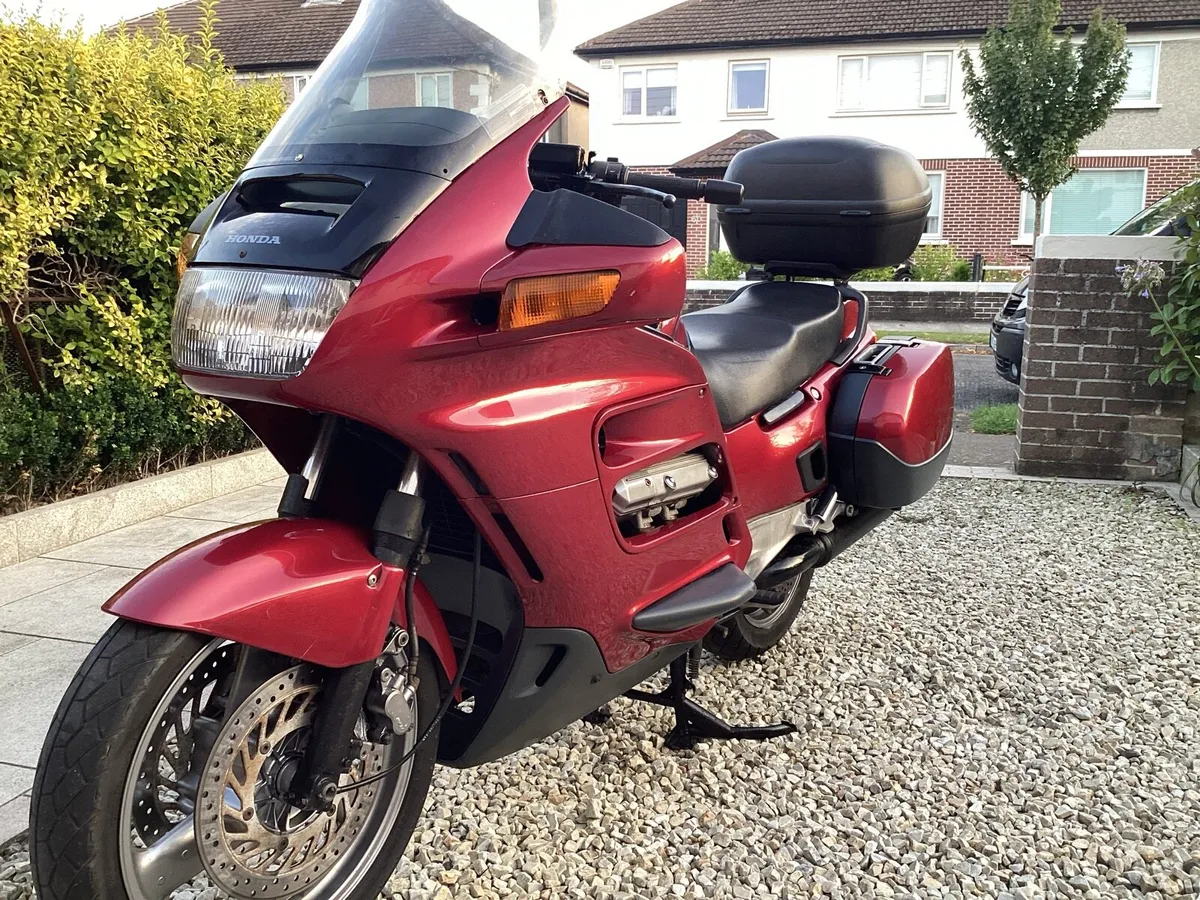 1991 Honda pan European - Image 1