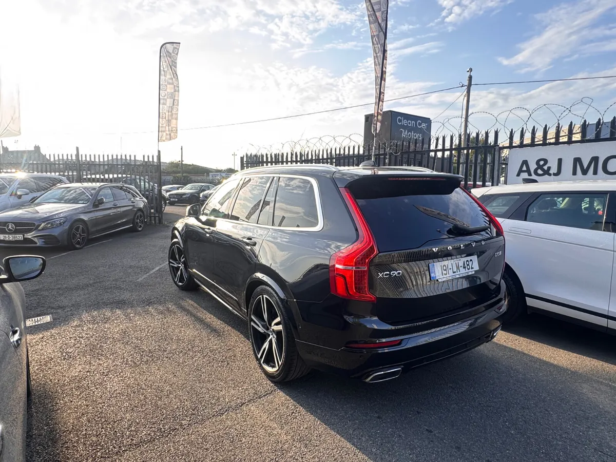 19 Volvo XC90 R Design Glass Roof - Image 4
