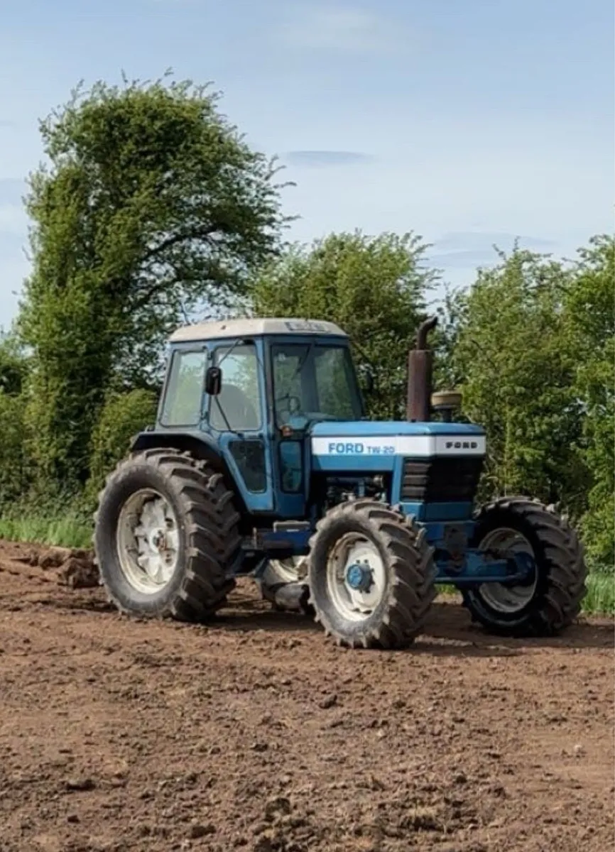 Ford tw 20 - Image 1