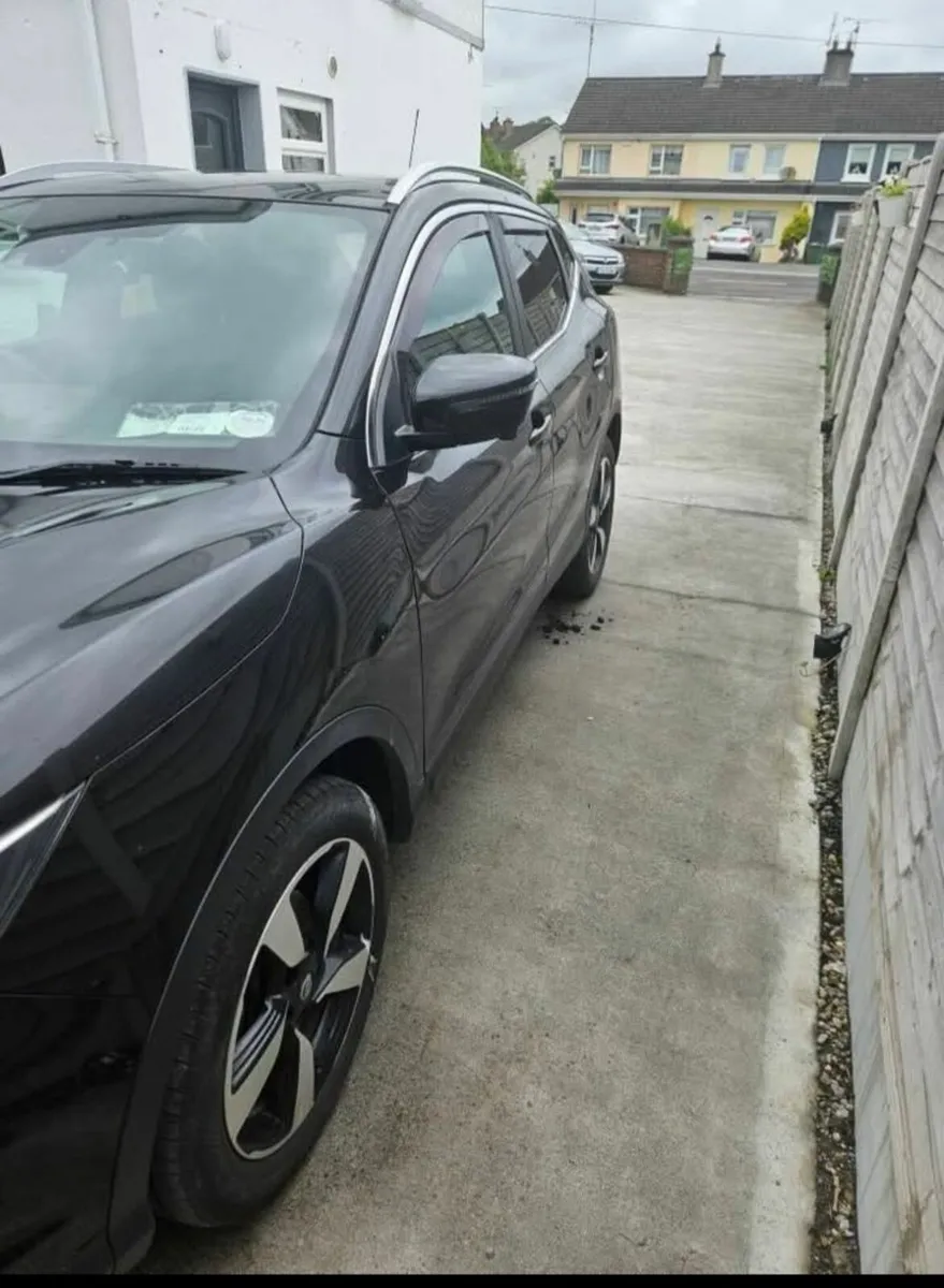 Nissan Qashqai 2017 - Image 1