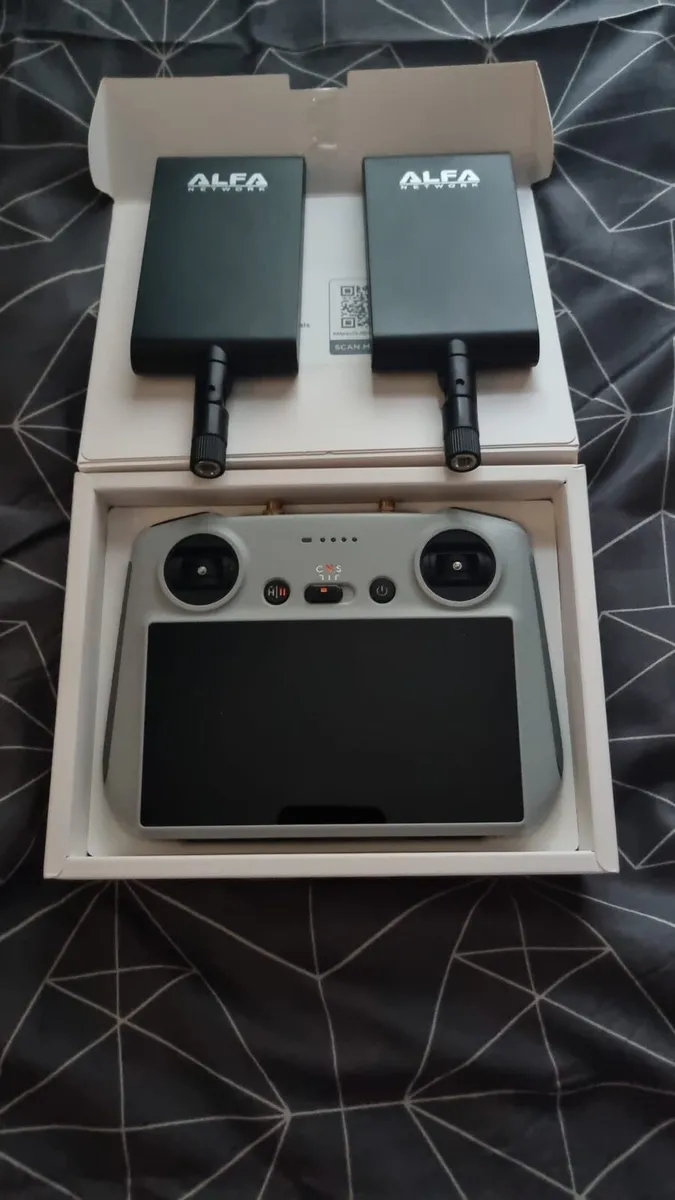Dji mini 3 pro 700 875 with 2 controller - Image 4