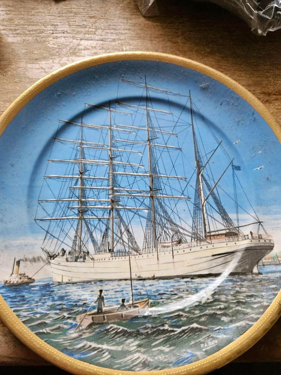 Vintage Arklow Pottery Plate - Image 2