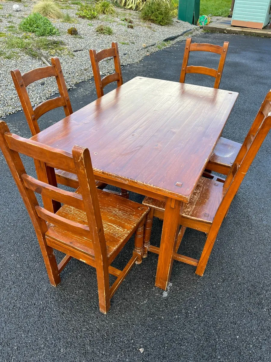 Mexican pine table - Image 1