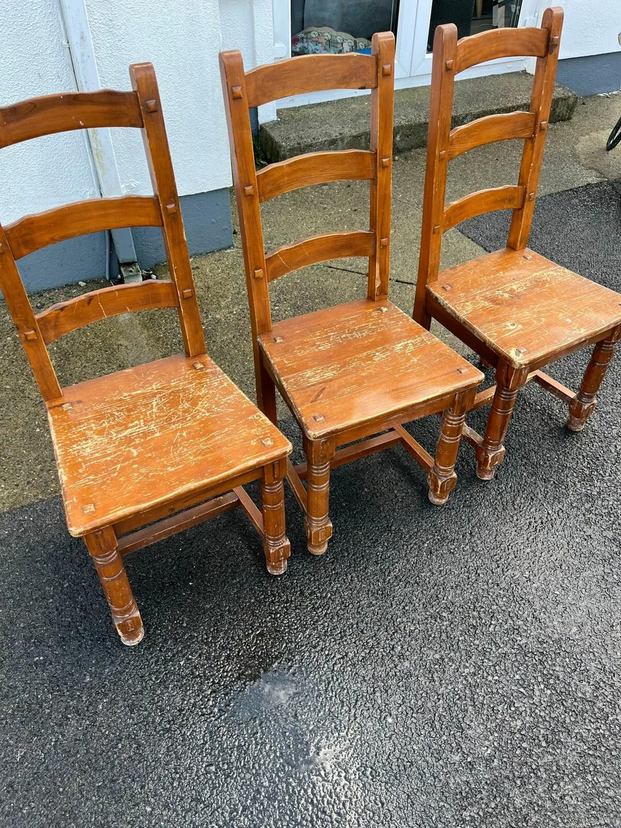 Mexican pine table - Image 4