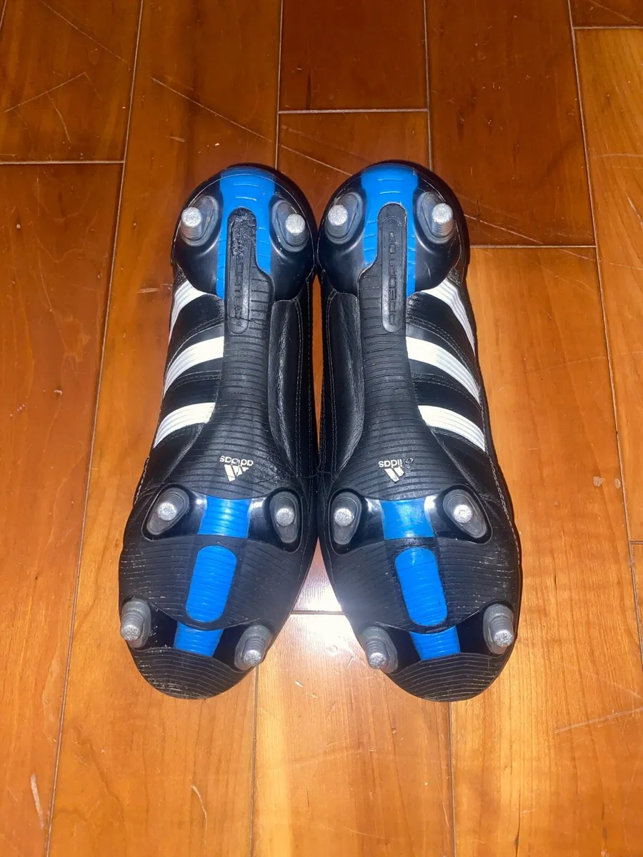 Football boots - Image 3