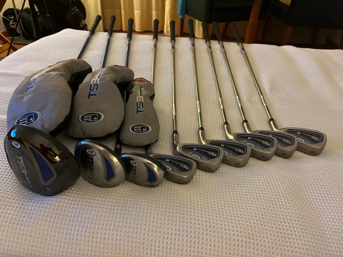 60” Golf Clubs - Image 1