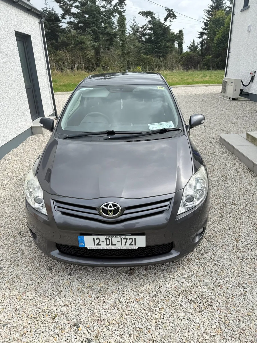 Toyota Auris 2012 - Image 1