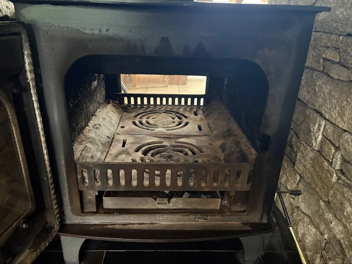 Stove - Image 2
