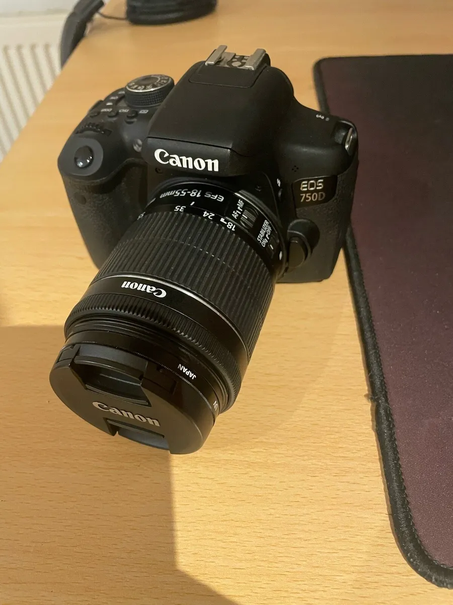 Canons EOS 750D DSLR - Image 2
